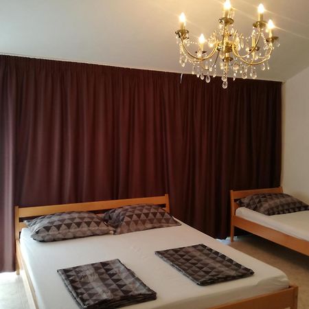 Rooms & Apartments Hegic زادار المظهر الخارجي الصورة