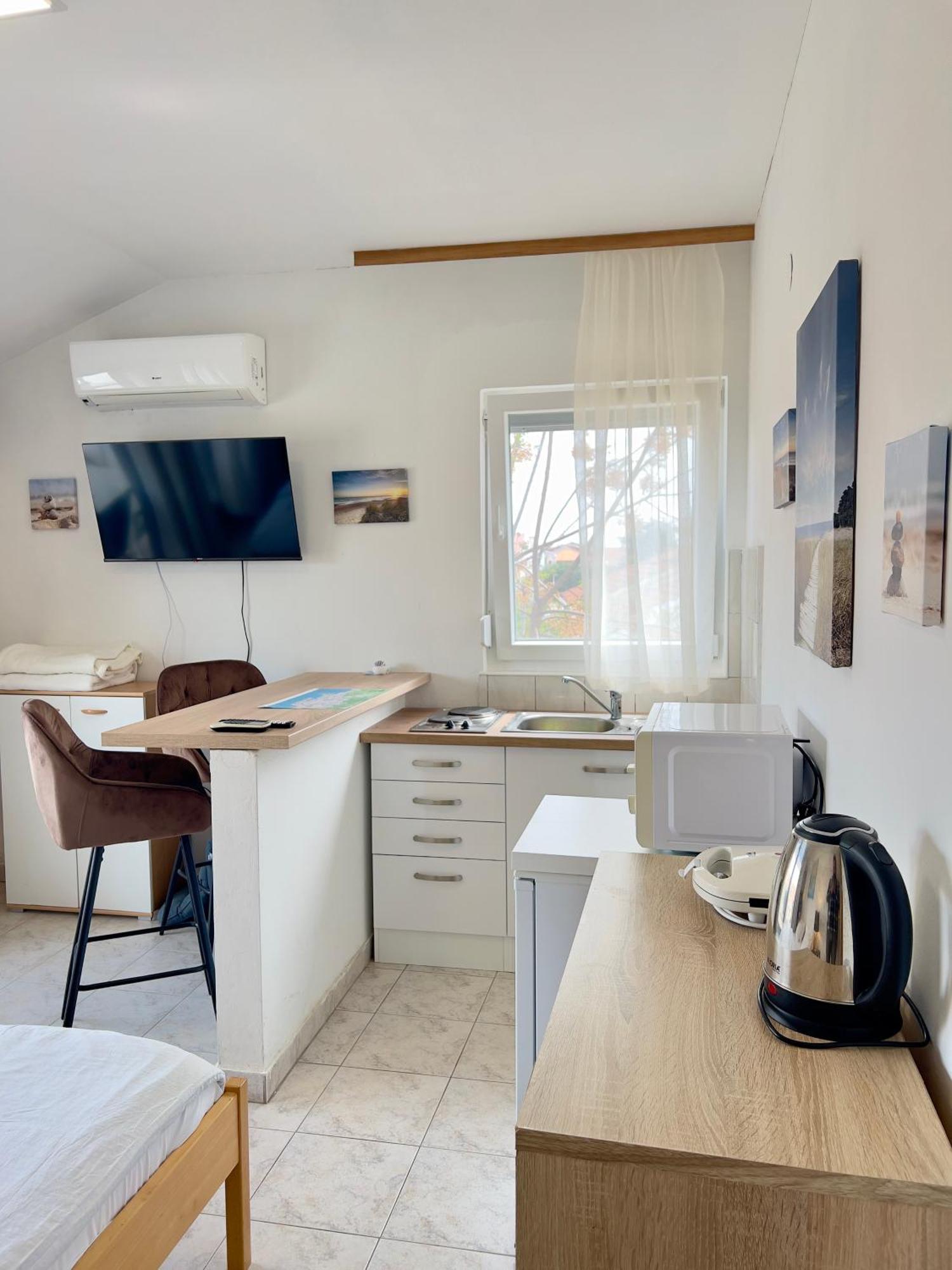 Rooms & Apartments Hegic زادار المظهر الخارجي الصورة